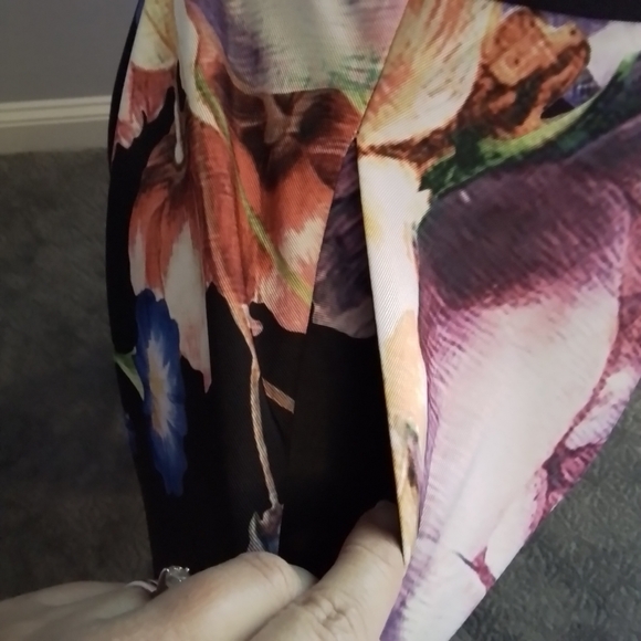 Ted Baker London Black Floral Illusia Pleated Dress - Ted 1/US 4 - Picture 9 of 16